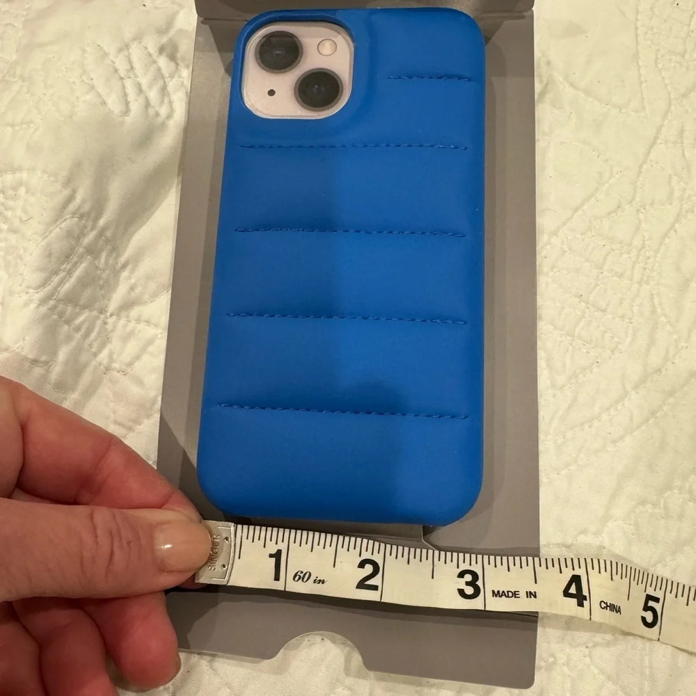 iPhone 13/14 fun quilted case- 6 ft drop tested. See pic for details and more💙